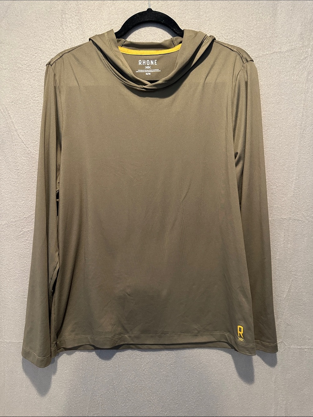 Rhone Men's Long-Sleeve Hooded Performance Shirt — Olive